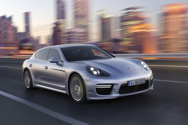 New Porsche 2014 Panamera (15).jpg